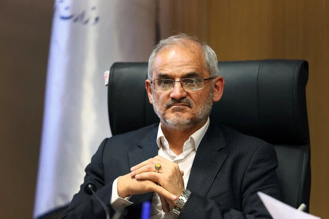 آغاز تغییرات مدیریتی "حاجی میرزایی" در آموزش و پرورش پس از ۶۰ روز